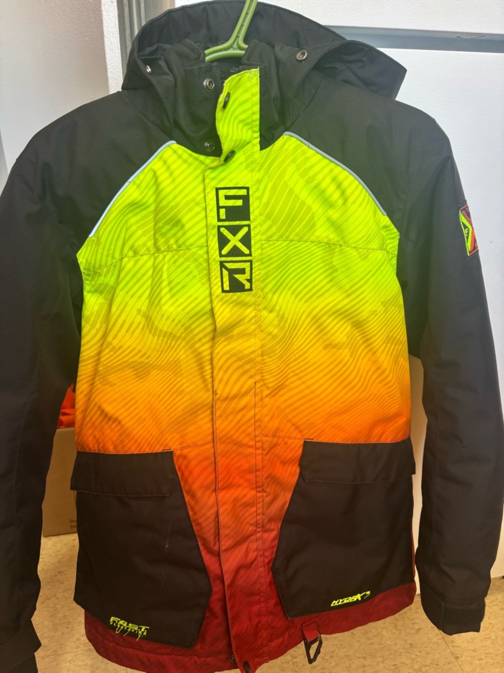 FXR Kids' Gradient Snow Jacket - Lime to Red
